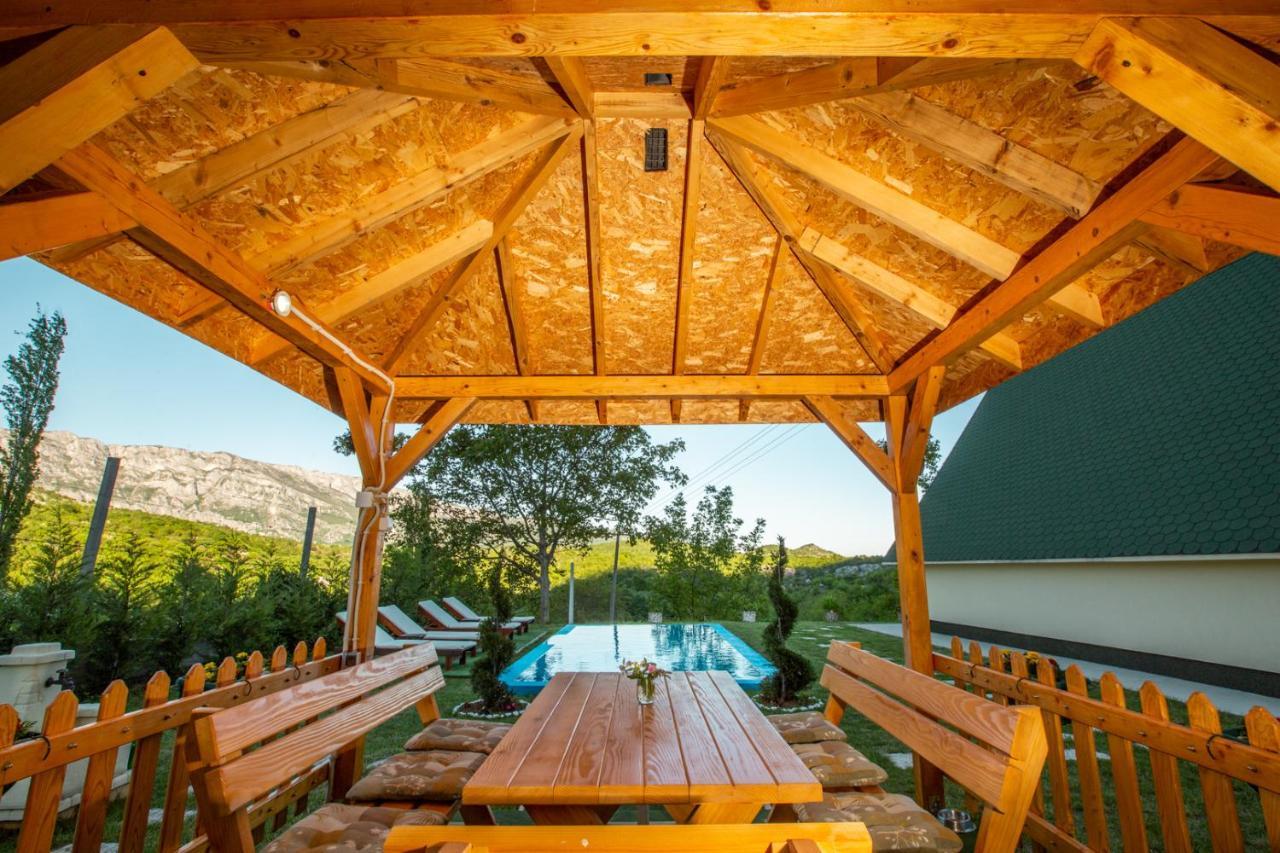 منزل الضيف Nikšić  في Cozy House Ostrog المظهر الخارجي الصورة